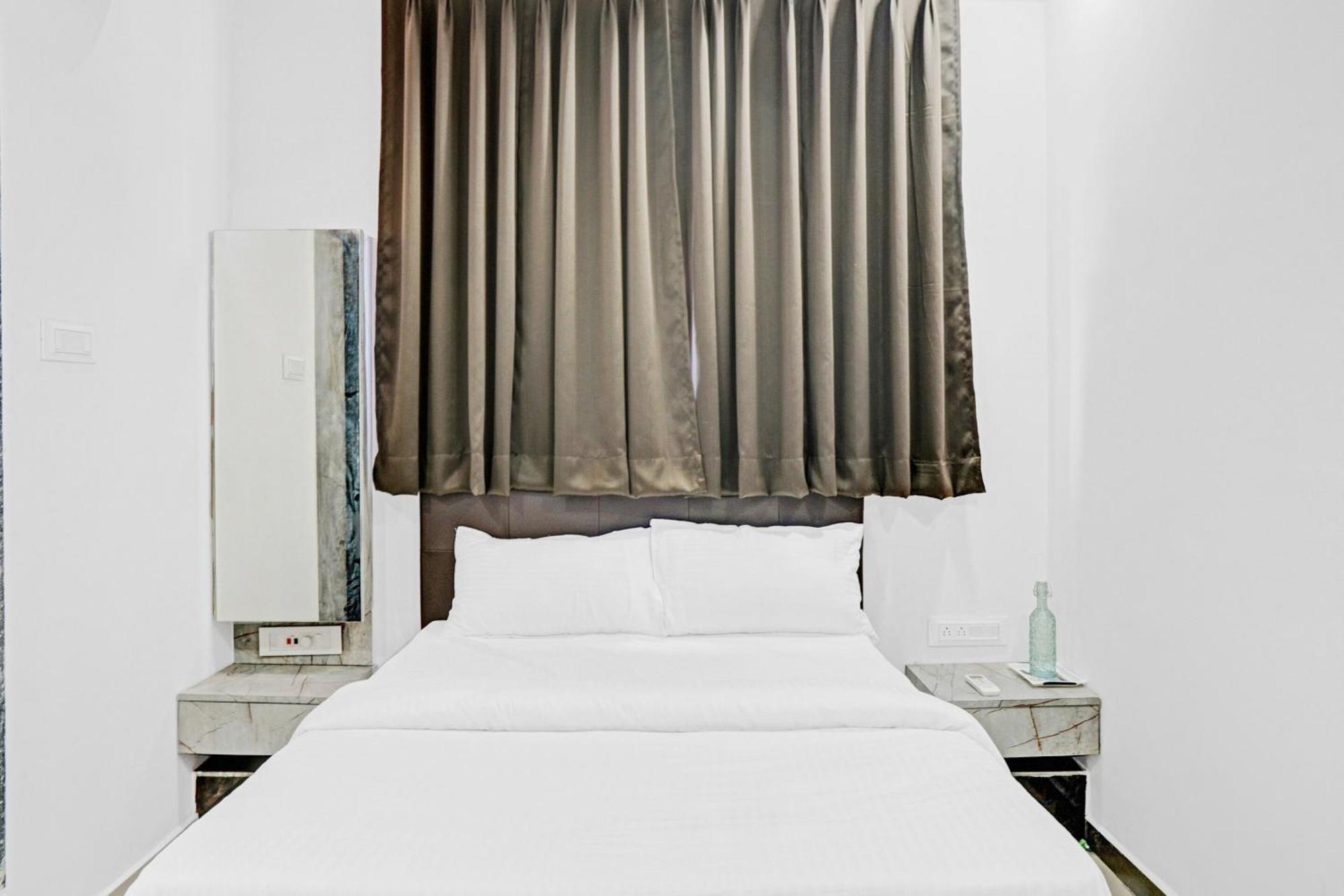 Collection O Sigma Inn Surat Exterior foto